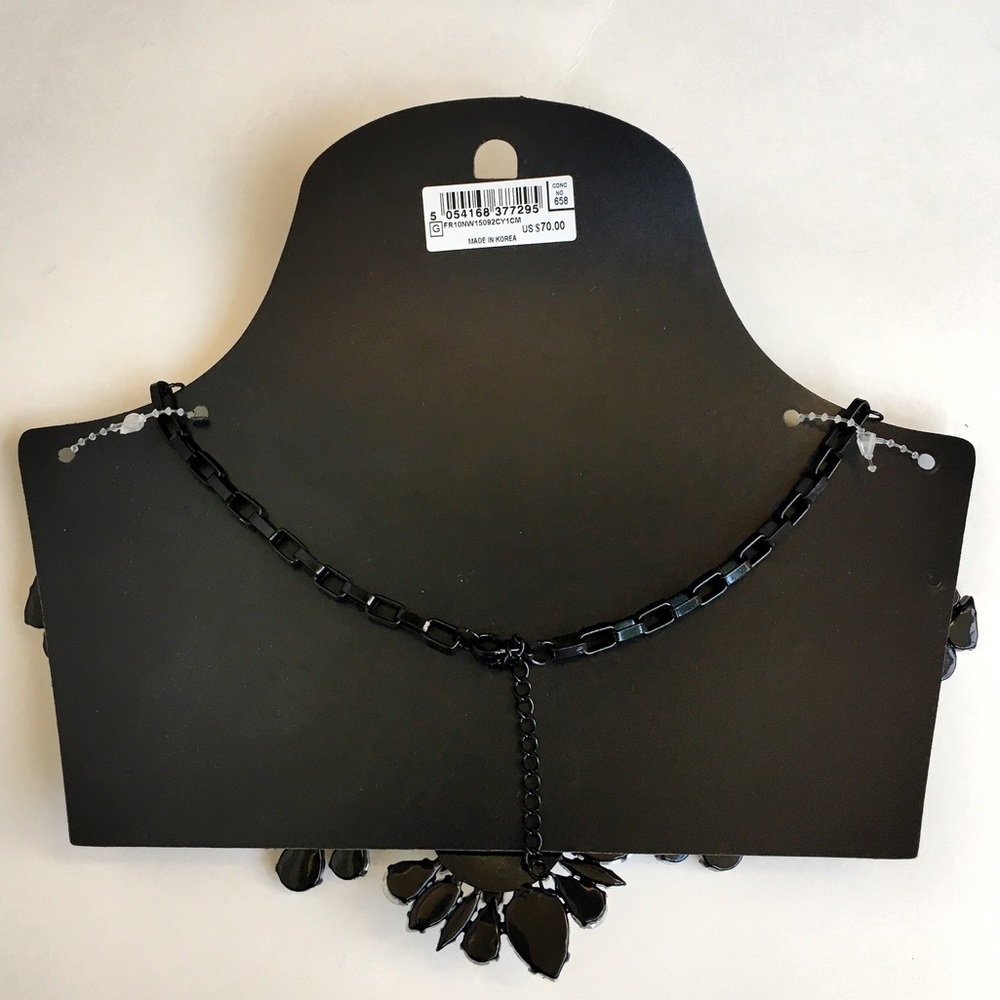 Topshop Rhinestones Necklace - Picture 4 of 4